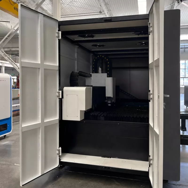 Horizontal Large Enclosed Fiber Laser Cutting Machine